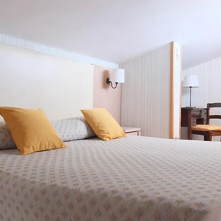 בית הארחה Rosita 4*